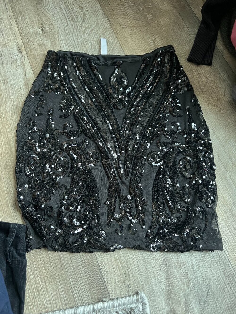 Lucy In The Sky sequin mini skirt size small